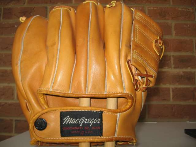 Bob Thomson MacGregor G108 Back